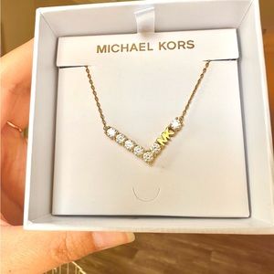 💛Michael Kors Gold Plated Crystal Necklace💛